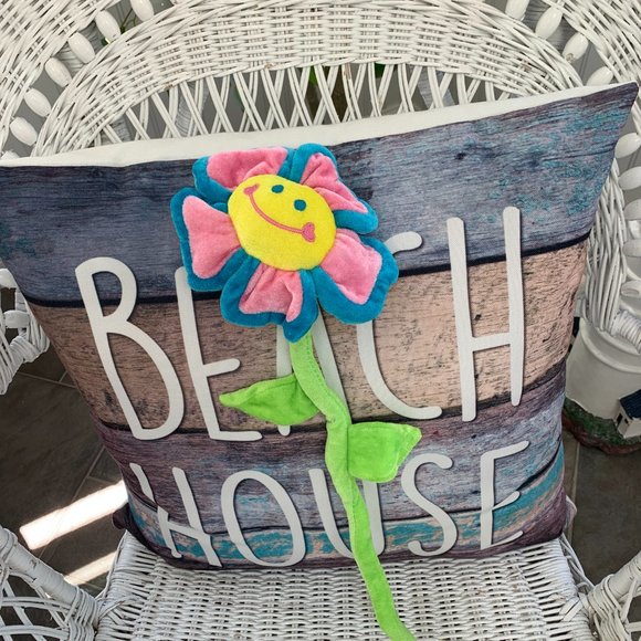 Plush Flower with Bendable Stem - Picture 2 of 6